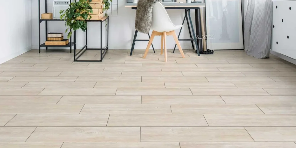 Non lavare mai i pavimenti con candeggina: ecco perché Non lavare mai i pavimenti con candeggina: ecco perché