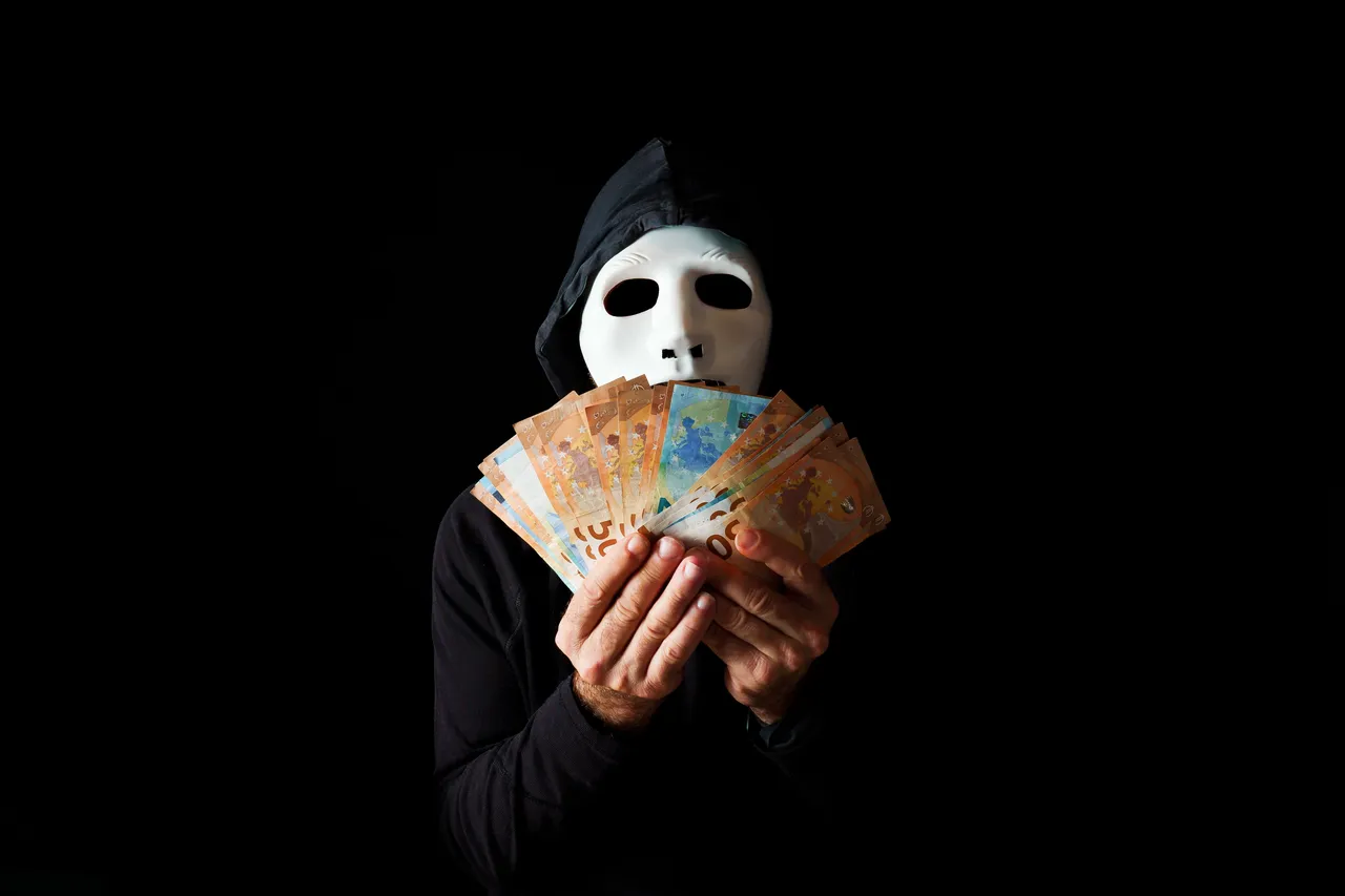 Violato il database di milioni di persone: sei anche tu tra le vittime del 2025? Immagine selezionata